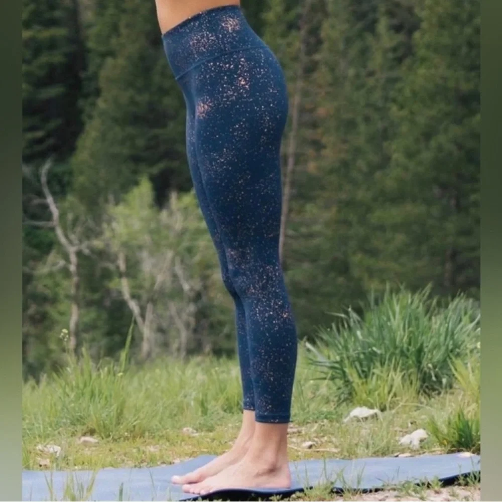 ZYIA Navy Stay Gold Light N Tight Legging size 2 - Picture 2 of 4